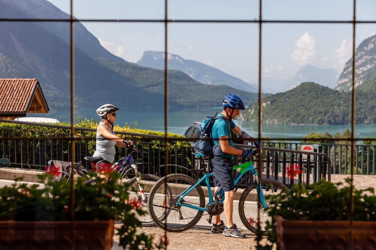 Hotel Lory - Molveno - Dolomiti المظهر الخارجي الصورة